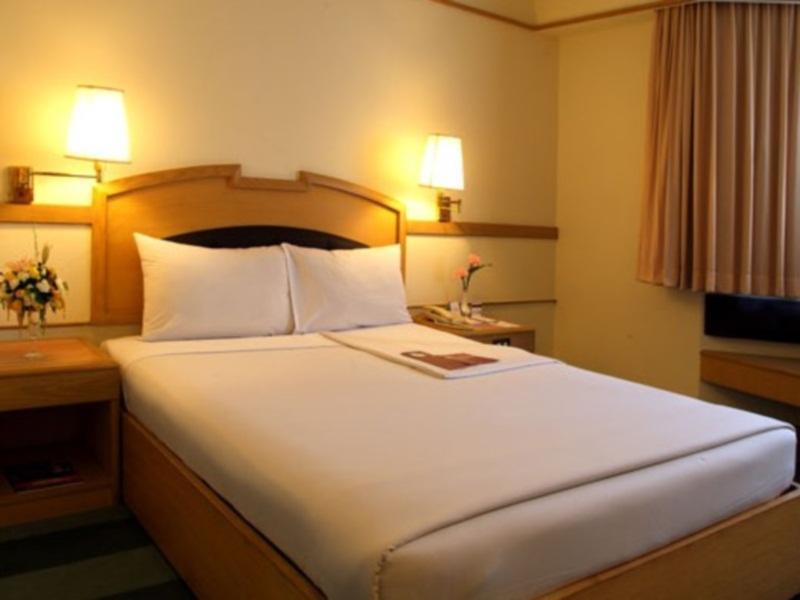 Chon Inter Hotel Chonburi Room photo
