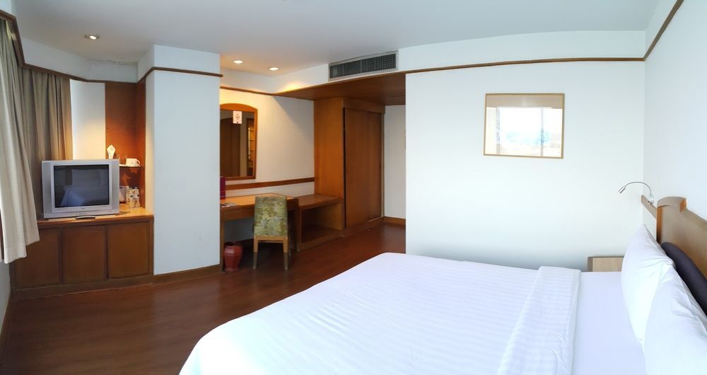 Chon Inter Hotel Chonburi Exterior photo