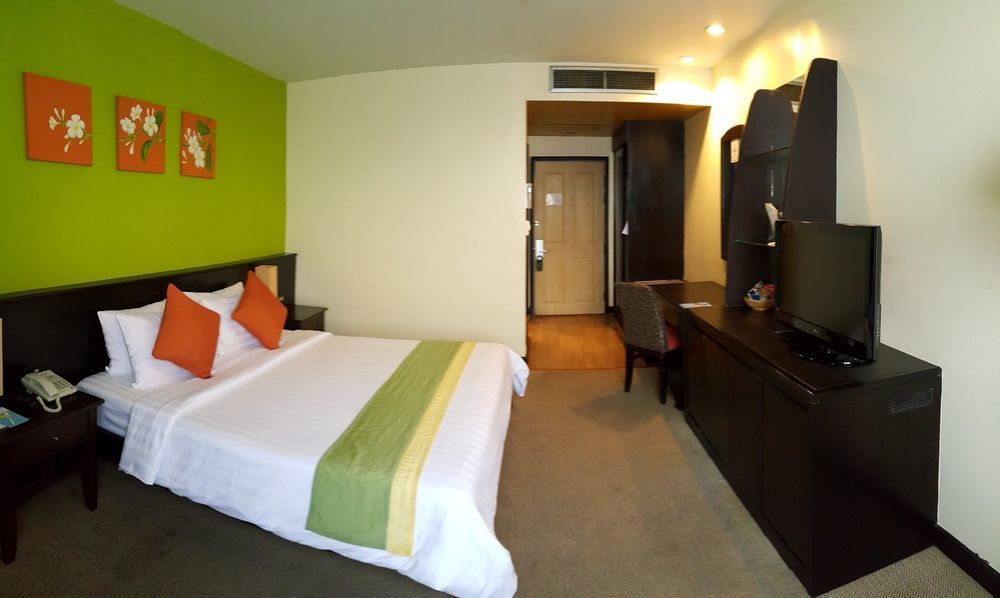 Chon Inter Hotel Chonburi Exterior photo