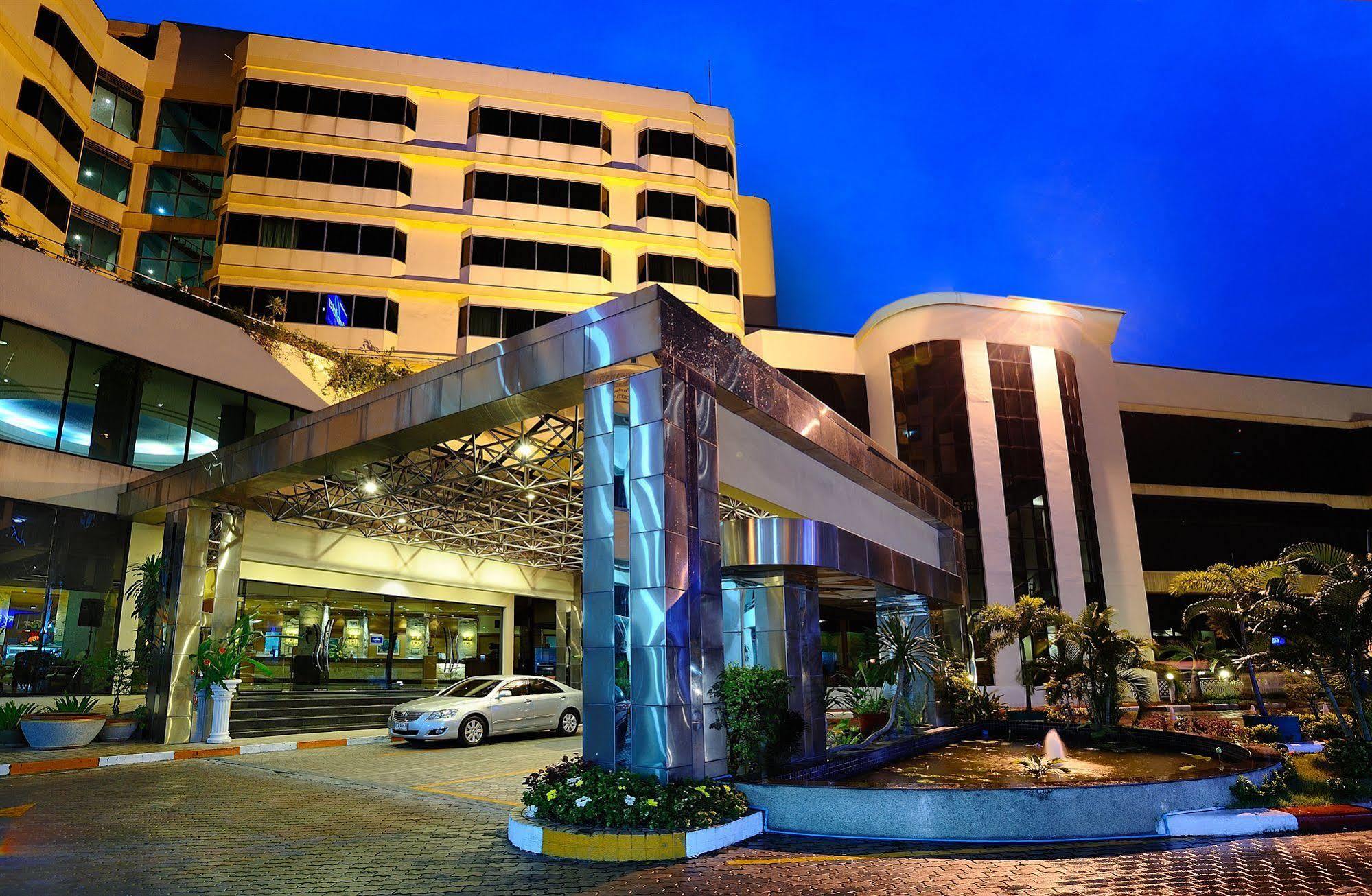 Chon Inter Hotel Chonburi Exterior photo