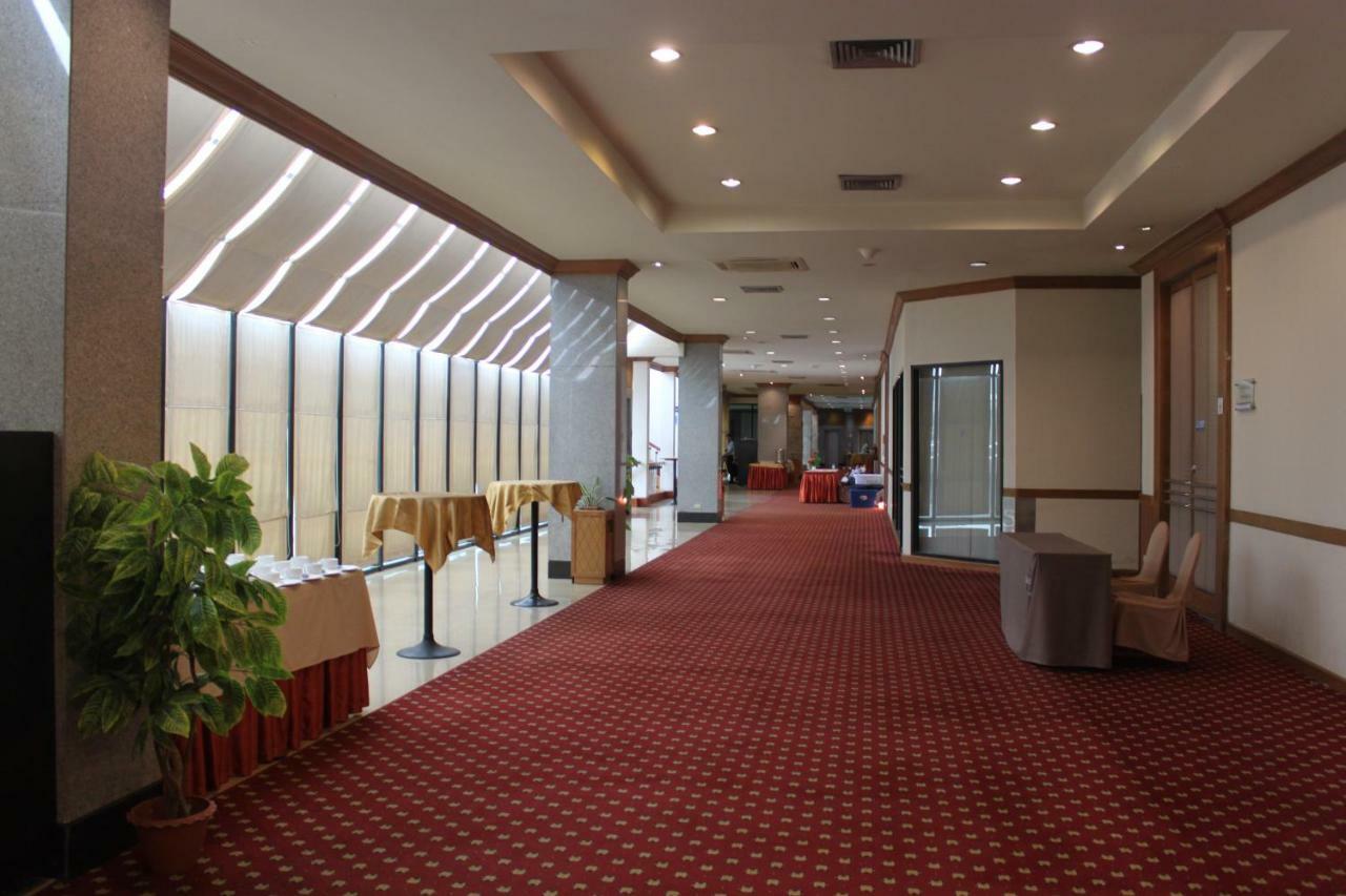 Chon Inter Hotel Chonburi Exterior photo