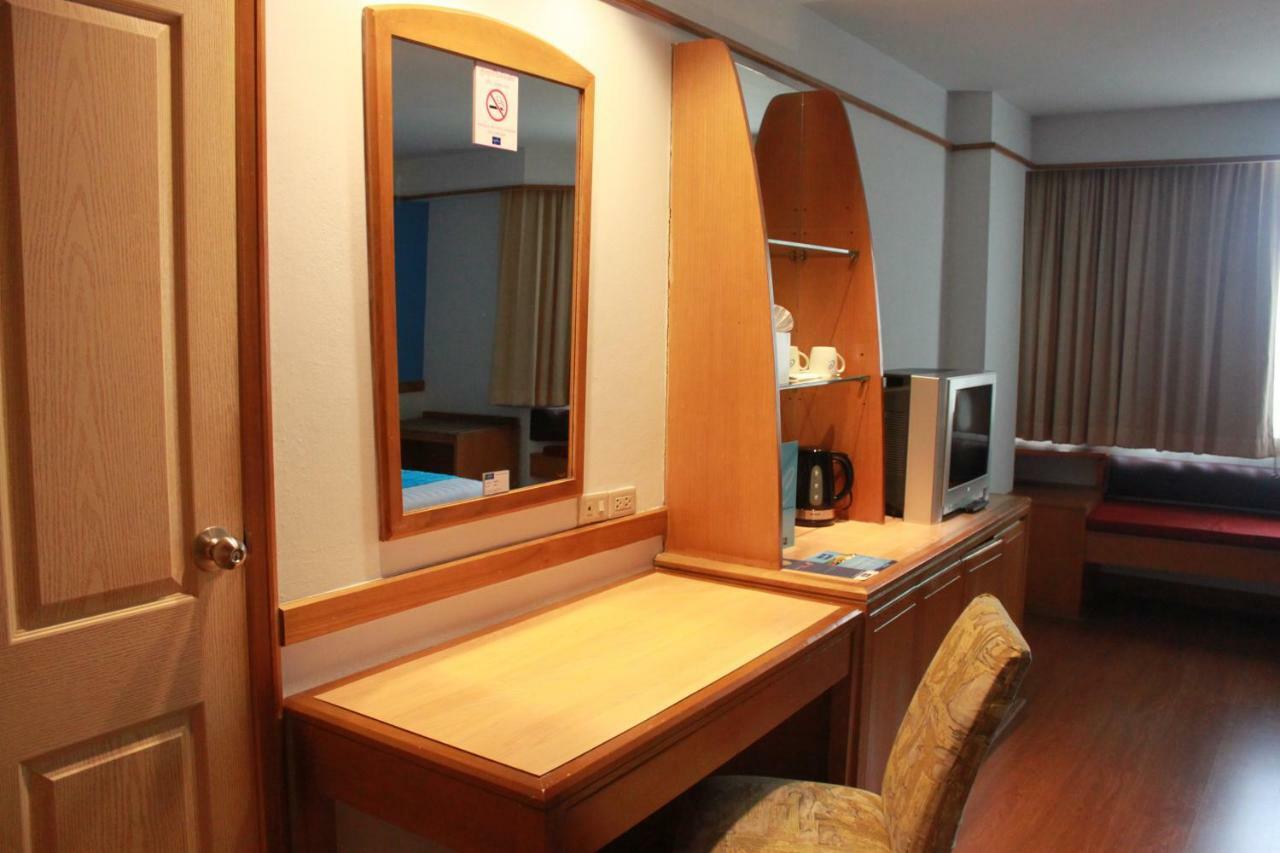 Chon Inter Hotel Chonburi Exterior photo